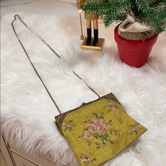 DESIGNER SILK EVENING BAG - Picture 6 of 6